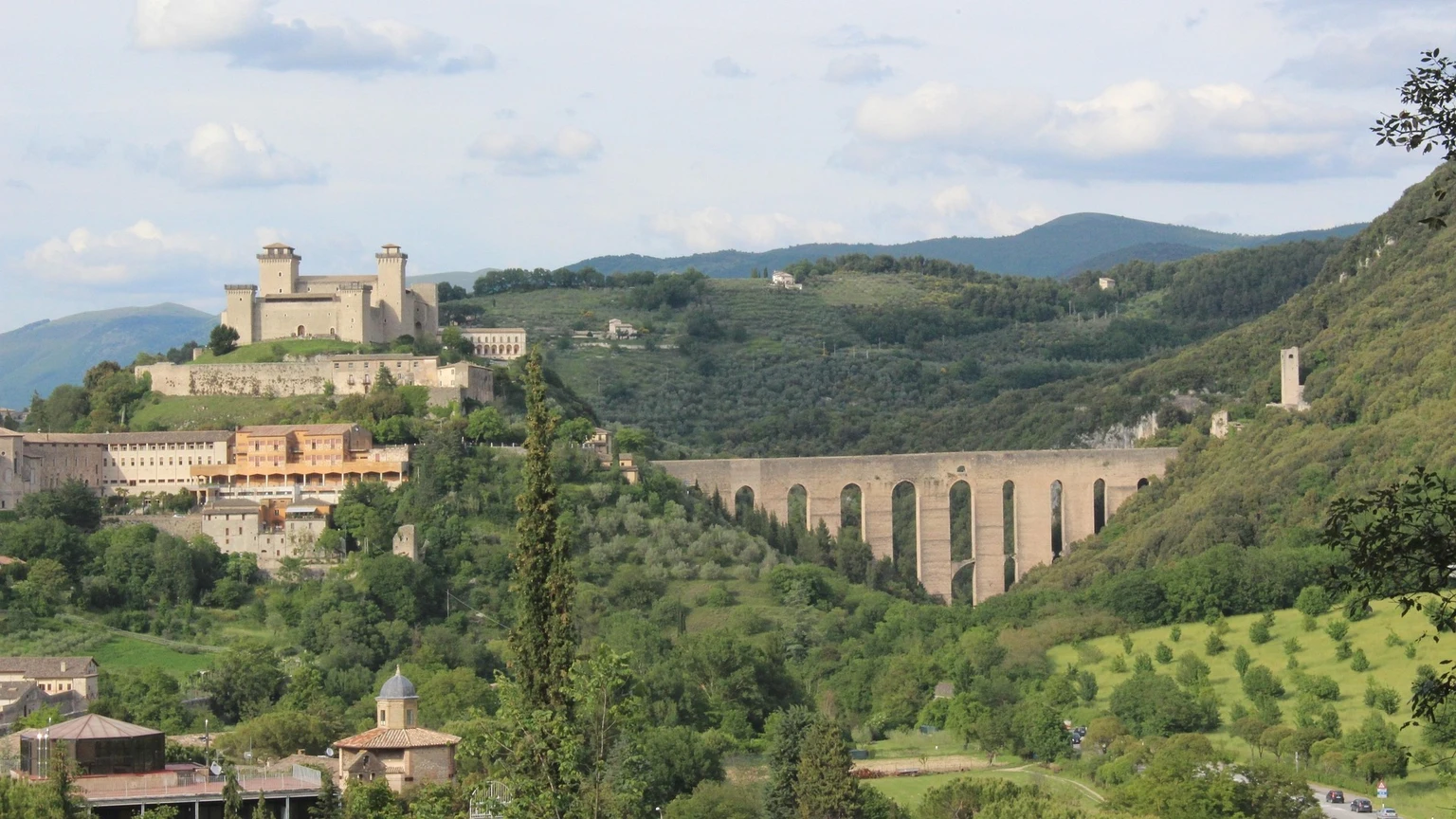 Tesori d’Umbria: Visite Guidate nelle Città d’Arte - Relais Borgo Campello